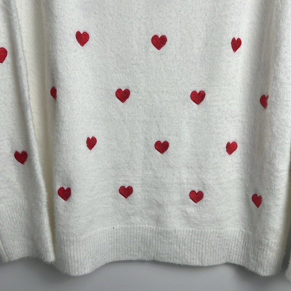 Pink Lily Cream V-Neck Embroidered Heart Fuzzy Soft Long Sleeve Sweater Size 2XL - Picture 5 of 13